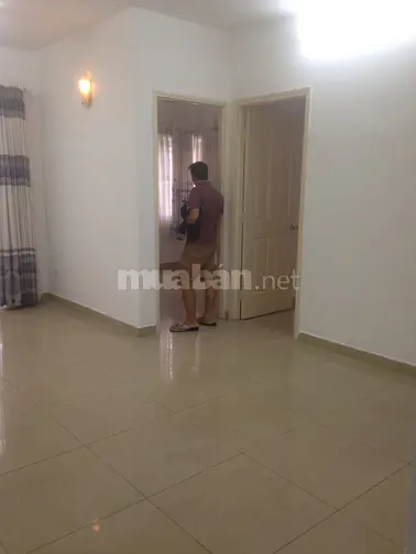 Cho thuê căn hộ 155 Nguyễn Chí Thanh, Q.5, 60m2, 10tr