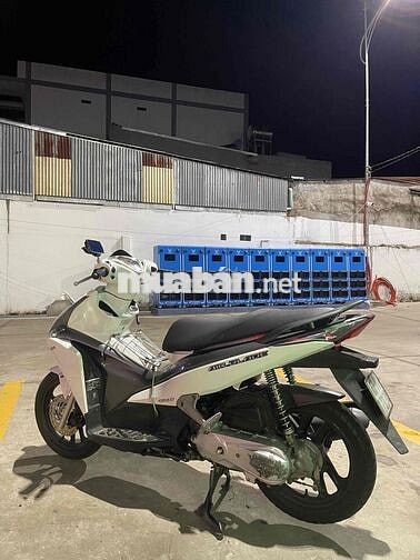 Honda Air Blade Trắng 35.000 km