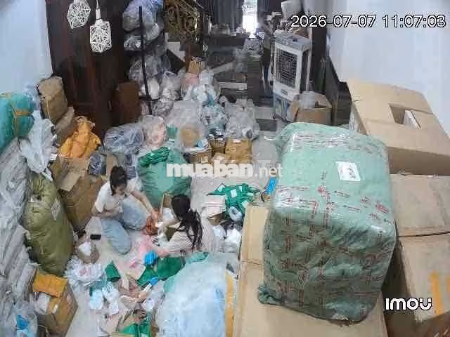Tuyển Nữ gói hàng Shopee lương 6.5tr/tháng