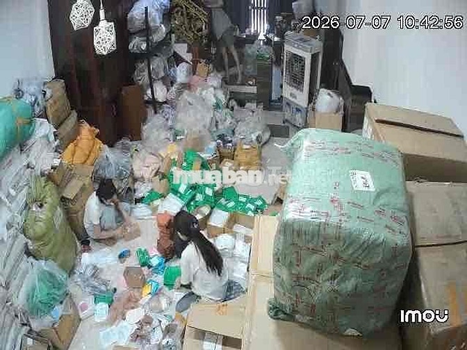 Tuyển Nữ gói hàng Shopee lương 6.5tr/tháng