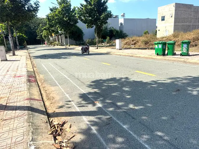 Cần bán nền 100m2 ngay trục chính KDC Hội Nghĩa sát Vsip 3 