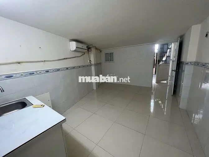 PHÒNG CHO THUÊ RỘNG RÃI – CÓ MÁY LẠNH – BẾP RIÊNG – WC RIÊNG