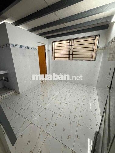 CHO THUÊ PHÒNG GÁC CỬA SỔ TRỜI GẦN ĐẠI HỌC CÔNG THƯƠNG