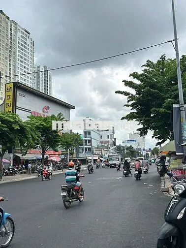 Kẹt chấp nhận bán lỗ 2ty MT Phạm Hùng,Q8,5.5x17m,thuê 40tr/th,16ty