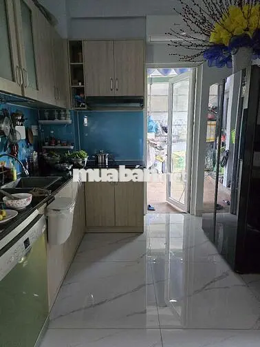 Chung cư nhiều tiện ích, thoáng mát