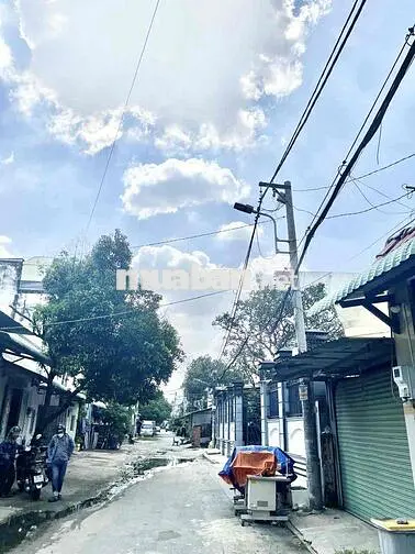 Bán nhà nát Mặt tiền 8m nhánh Hiệp Thành 17, Q12 cũ