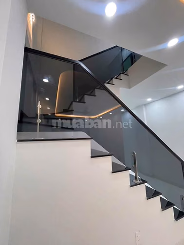Bán nhanh căn nhà lầu tại đường Nguyễn Văn Bứa Hóc Môn 
