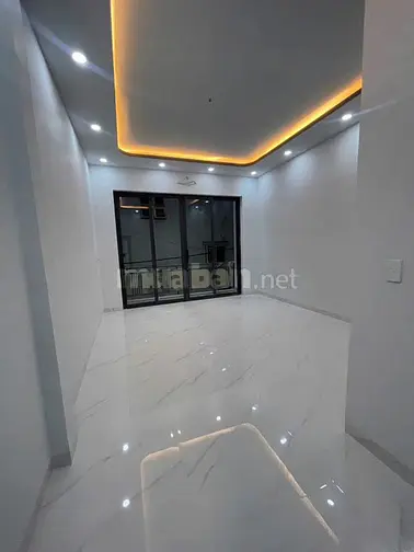 Bán nhanh căn nhà lầu tại đường Nguyễn Văn Bứa Hóc Môn 