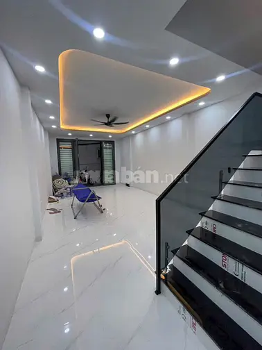 Bán nhanh căn nhà lầu tại đường Nguyễn Văn Bứa Hóc Môn 