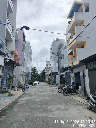 Nhà phố 827 Nguyễn Duy Trinh 7 tỷ 6