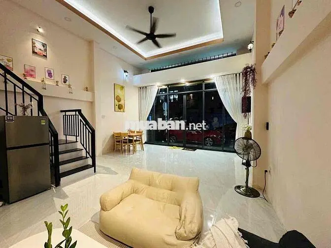 Bán Nhà 4 Tầng Đường Bà Triệu Phương Sài Nha Trang Hướng Tây
