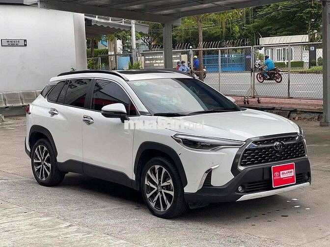 Bán Cross 1.8V 2022 - Xe gia đình 1 chủ mua mới