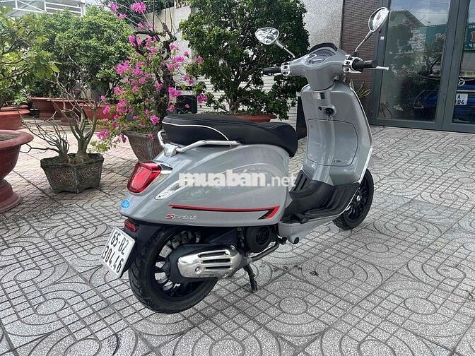 Piaggio Vespa Sprint 125 ABS Xám 4700 km BS65