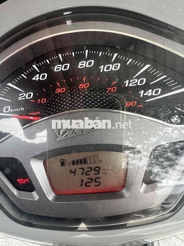 Piaggio Vespa Sprint 125 ABS Xám 4700 km BS65