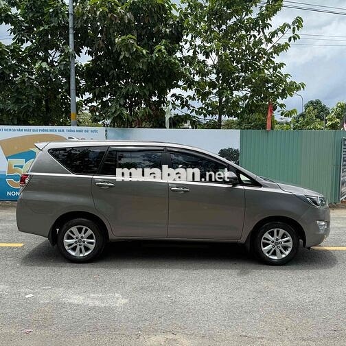 Toyota Innova 2019 số sàn 1 chủ