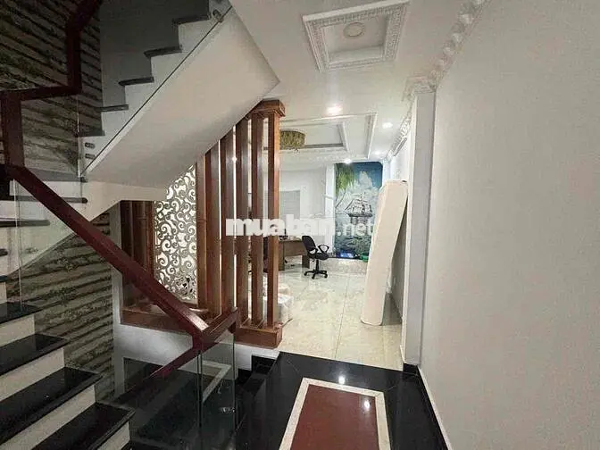Cho thuê nhà phố 908// Đường Quang Trung p8 Gò Vấp.