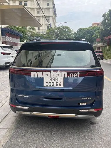 Kia Carnival Signature 2022 Dầu Xanh 7 chỗ