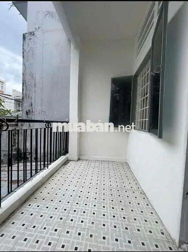 Cho thuê nhà nguyên căn hxh Đường Nguyễn Kiệm P3 Quận GV