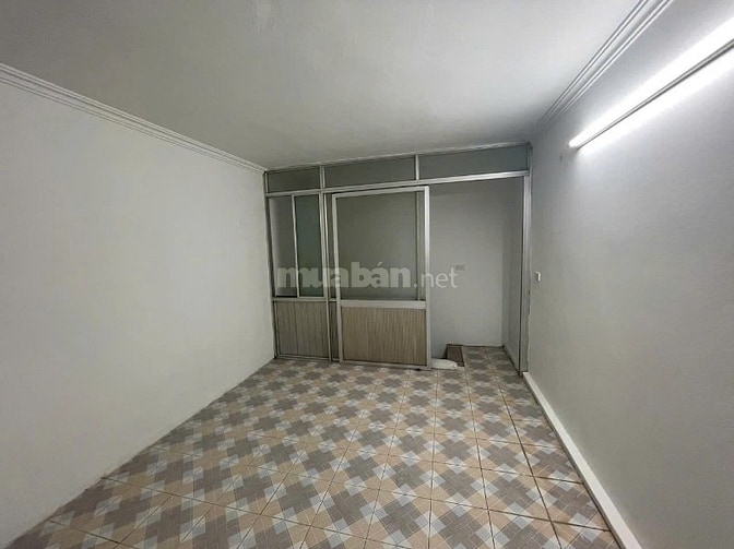 Nhà riêng ngõ phố minh khai mai động dt30m2x4t giá 10tr 