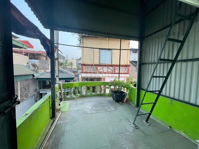 Nhà riêng ngõ phố minh khai mai động dt30m2x4t giá 10tr 