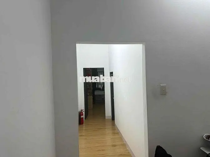 Cho thuê căn hộ 2pn bancol + 1 phòng ăn, bếp ( 60m2 ), máy giặt riêng