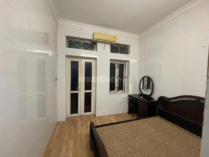 Nhà riêng ngõ phố minh khai mai động dt30m2x4t giá 10tr 