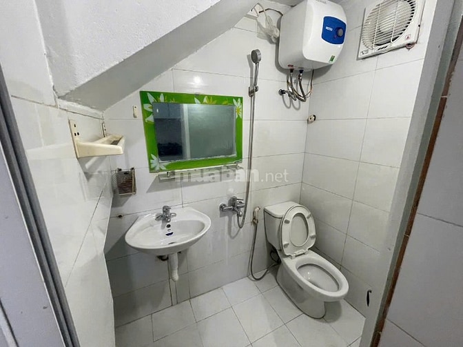 Nhà riêng ngõ phố minh khai mai động dt30m2x4t giá 10tr 