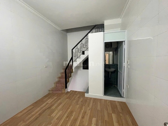 Nhà riêng ngõ phố minh khai mai động dt30m2x4t giá 10tr 