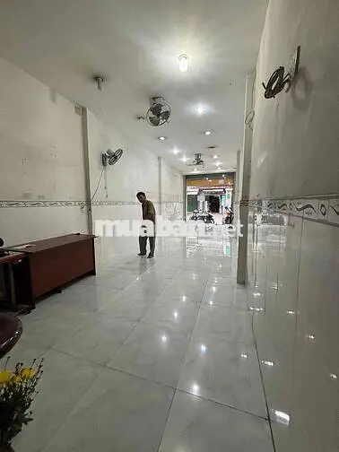 MT GẦN CHỢ LÊ ĐỨC THỌ , TRỆT LẦU 25TR