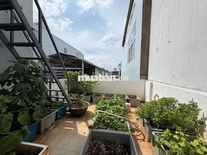 BÁN NHÀ MẶT TIỀN 4 LẦU ĐƯỜNG SỐ 23.TÂN QUY, KHU VIP QUẬN 7
