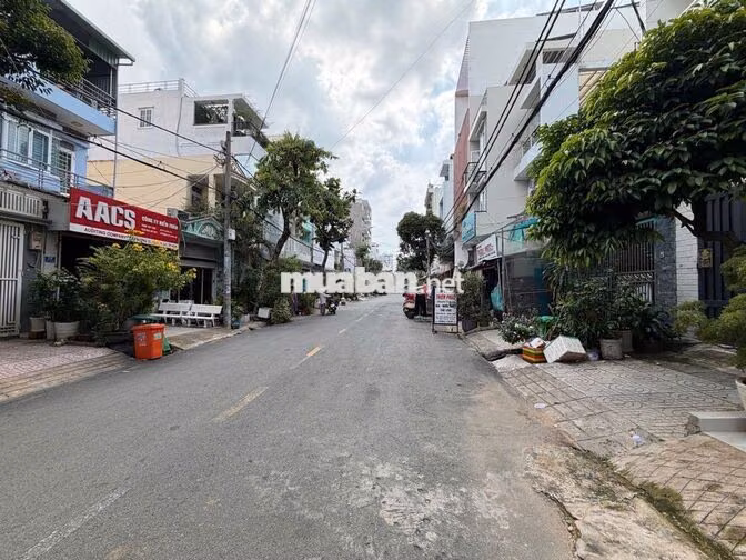 BÁN NHÀ MẶT TIỀN 4 LẦU ĐƯỜNG SỐ 23.TÂN QUY, KHU VIP QUẬN 7