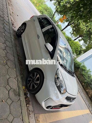 Kia Morning Si Số sàn Trắng 2 túi khí