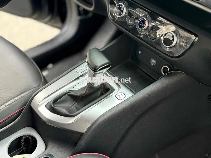 Hyundai Stargazer 2024 1.5L 7 chỗ Đen
