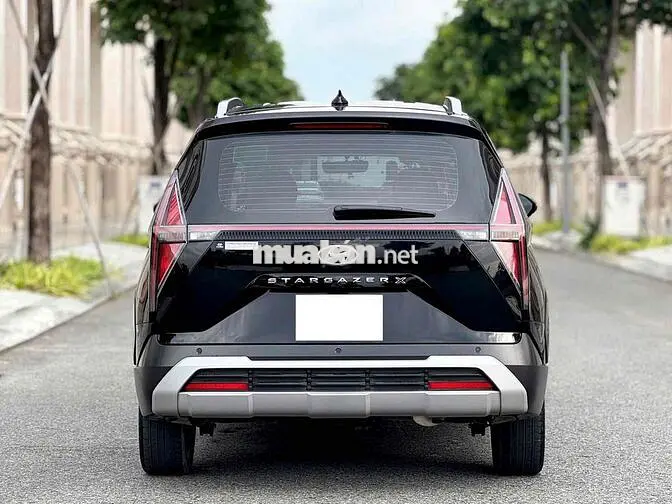 Hyundai Stargazer 2024 1.5L 7 chỗ Đen