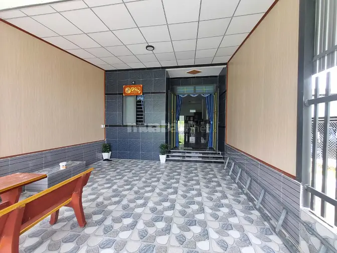 Nhà đẹp 2 phòng ngủ, gần trường học, gần KCN. 900tr 