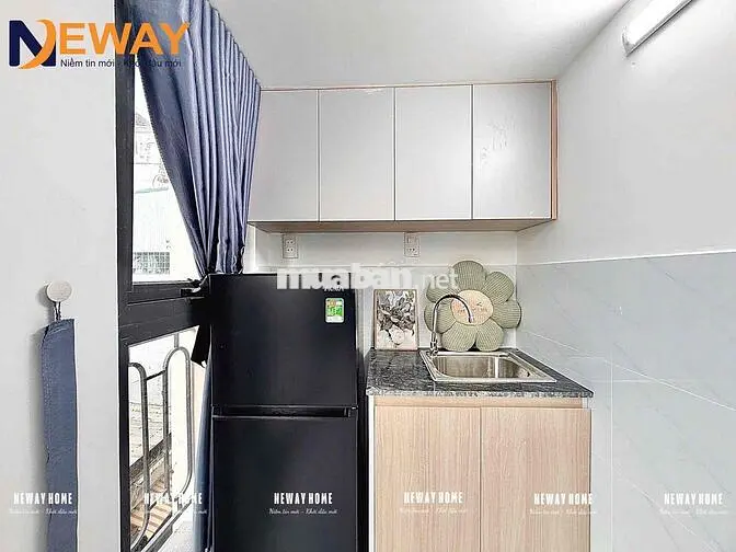 Phòng mới xây có ban công gần đh Văn Hiến đh Hồng Bàng ở được 4 người