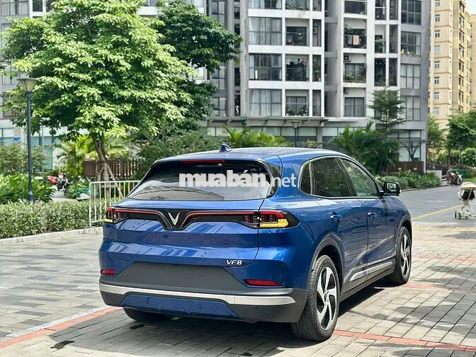 VinFast VF8 GF 2024 Xanh 20000 km