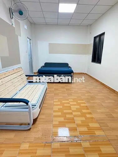 CHDV - SÁT BÊN CÔNG VIÊN HỒ TRÁI TIM