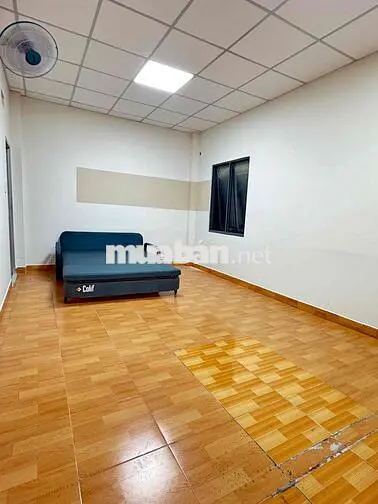 CHDV - SÁT BÊN CÔNG VIÊN HỒ TRÁI TIM