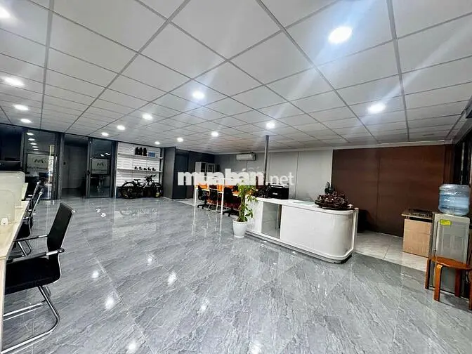 Cho thuê kho đẹp đường Đặng Thùy Trâm, p13, BT. DT 400m2. Giá 46tr/th.