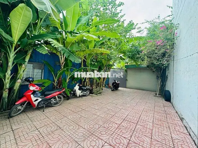 Cho thuê kho đẹp đường Đặng Thùy Trâm, p13, BT. DT 400m2. Giá 46tr/th.