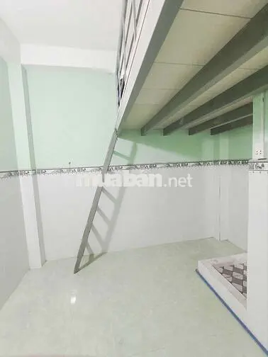 PHÒNG TRỌ NGAY CÔNG VIÊN NƯỚC ĐẦM SEN, ĐẠI HỌC HỒNG BÀNG.