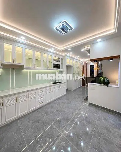 NHÀ MỚI 5 TẦNG CẠNH VẠN PHÚC CITY - sát Quốc Lộ 13 đang mở rộng