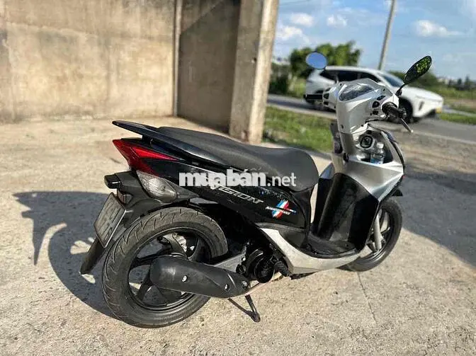 Honda Vision 2012 Đen, Trắng