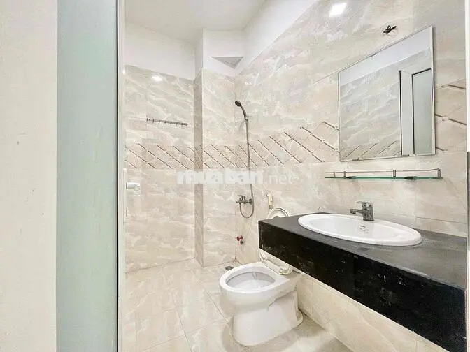 2PHONG NGỦ - BAN CÔNG - FULL NỘI THẤT - CỬA SỔ TRỜI