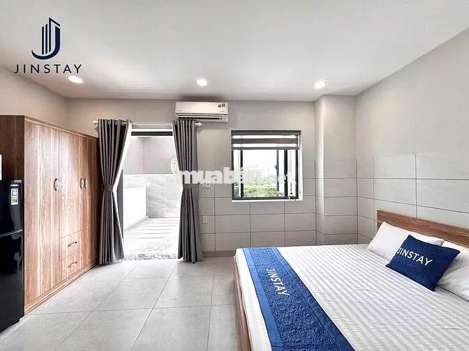 Penthouse ban công siêu rộng, full nội thất, gần Làng ĐH, ĐHQG, Metro!