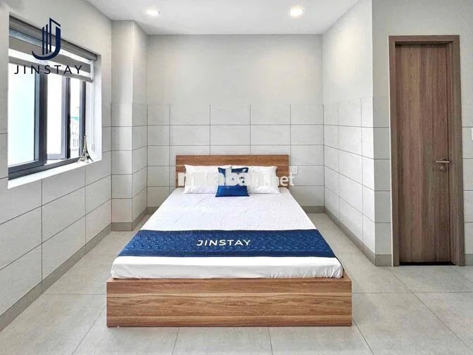 Penthouse ban công siêu rộng, full nội thất, gần Làng ĐH, ĐHQG, Metro!