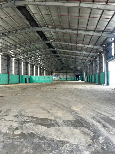 Cho thuê nhà xưởng 3500 m2 trong khuôn viên 6000 m2 , Bến lức, Long an