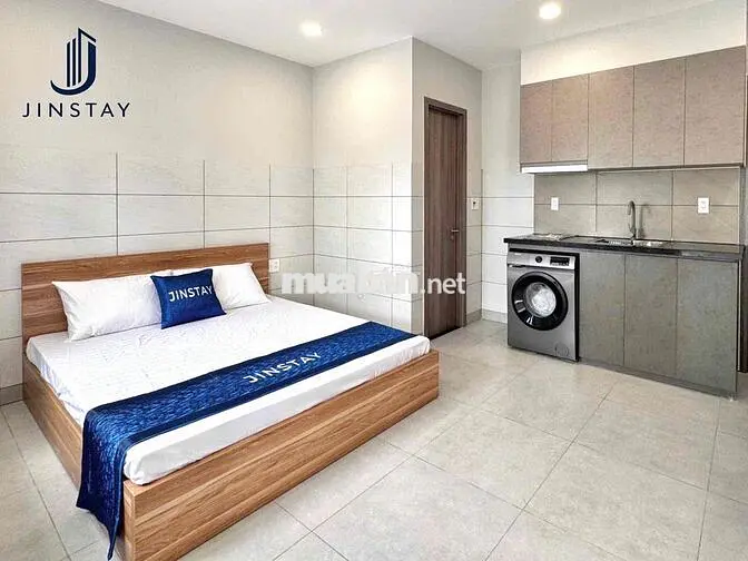 Penthouse ban công siêu rộng, full nội thất, gần Làng ĐH, ĐHQG, Metro!