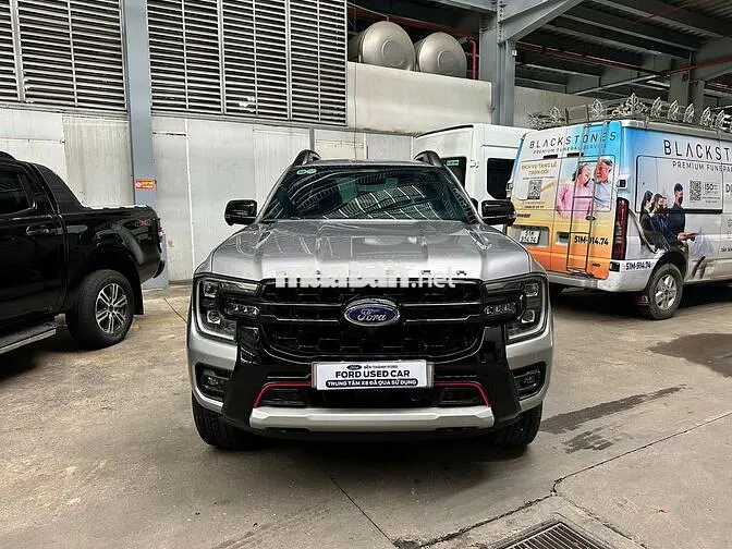 Ford Ranger Stormtrak 2024, bảo hành 2027, vay 75%